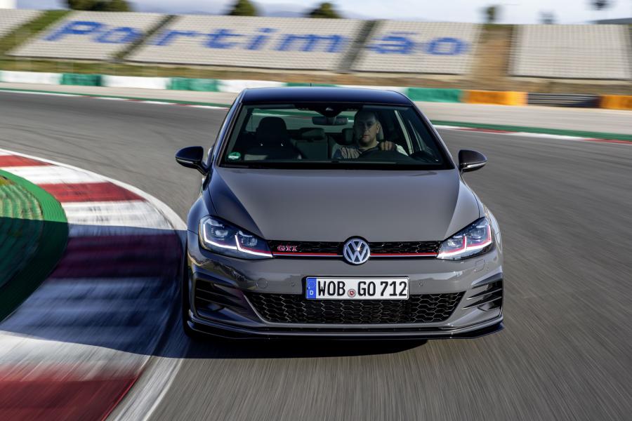  Volkswagen Golf GTI TCR 3-Door (Typ 5G) 2019 года  (WW) (фото 79 из 107)